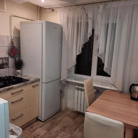 Квартира Возле Вокзала Dniprodzerzhynsk Bagian luar foto